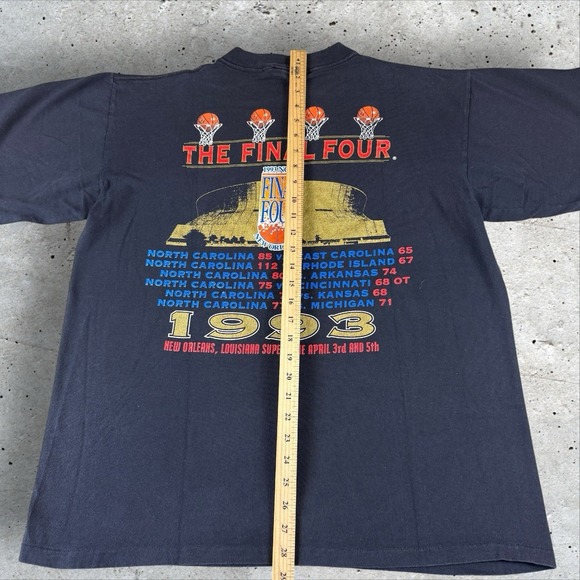 VINTAGE 1993 UNC Tar Heels Final Four Double-Sided Shirt‎ Large Nutmeg - Picture 5 of 6